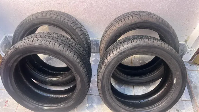 Pneus Aro 17 - 225/45<br>Roda 17225/45<br>Roda 17