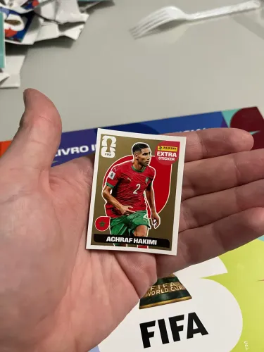 FIGURINHA LEGEND HAKIMI OURO