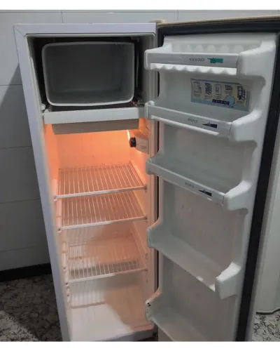 Geladeira Consul 230L gela muito!