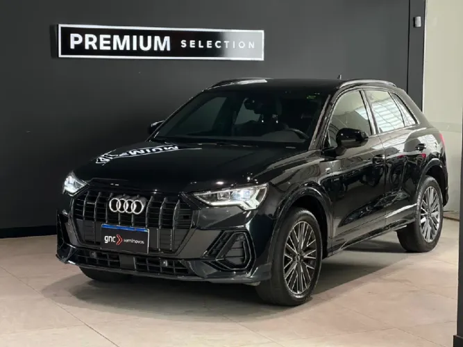 Audi Q3 SPB Perf. Black 2.0 TFSI Tipt. Quat. 2022