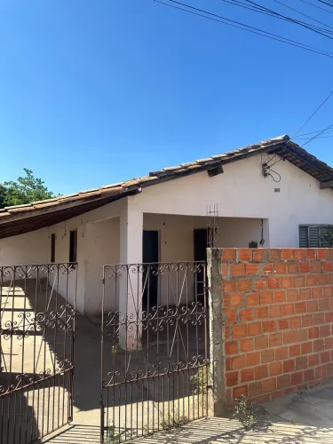 CASA QUITADA EM CENTRO DE DEMERVAL LOBÃO
