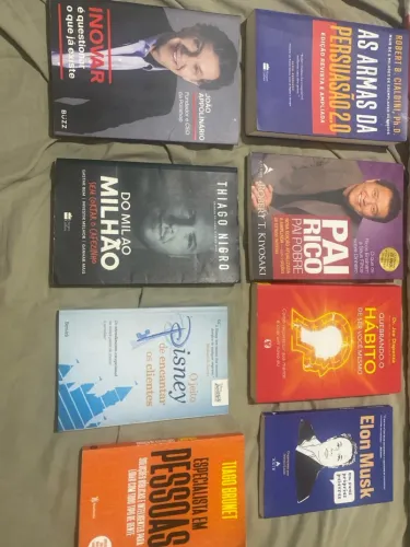 Lote de livros