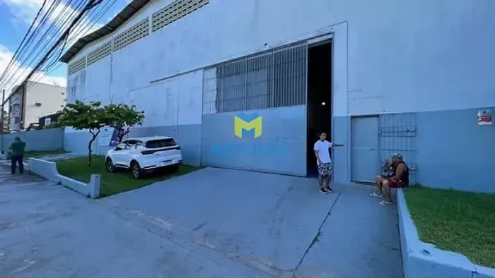 Alugue Galpão com piso epoxi e manta termica na coberta, no bairro da Imbiribeira com 1.08