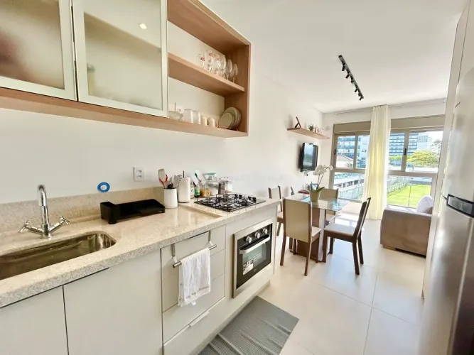 Apartamento/Studio mobiliado com vaga de garagem no Estreito/ Florianópolis