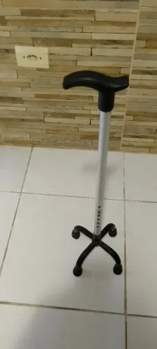 Bengala 4 Pontas (Quadripé) Regulável - Bom Estado