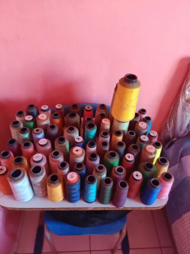 Vendo tubo de linhas 