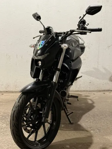 Yamaha FZ25 2023 - Preta Fosca