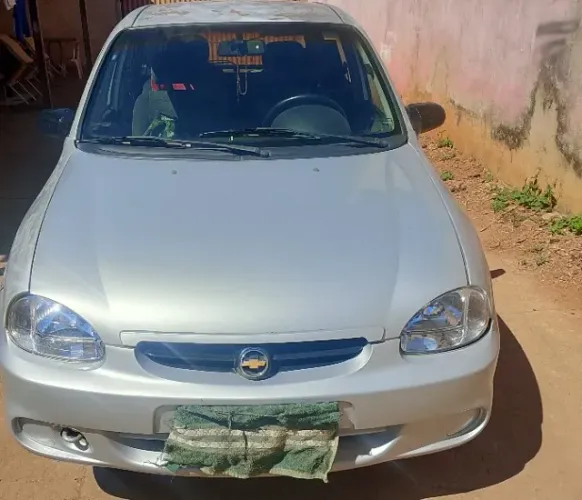 Chevrolet Corsa Sedan Super Milenium 1.0 MPFI 16V 2002