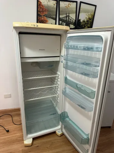 Geladeira Eletrolux usada