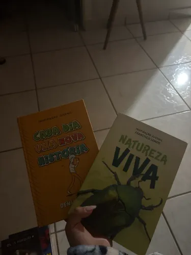 Kit Devocionais cada dia uma nova história e natureza viva