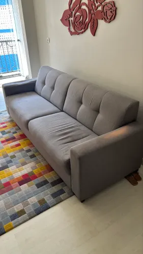 Sofá três lugares