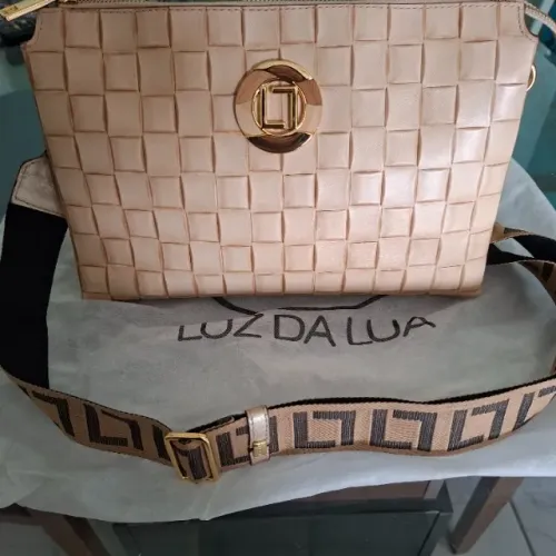 Bolsa Luz da lua impecável