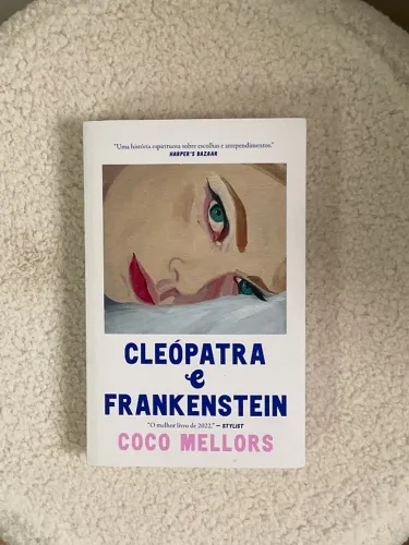 Livro Cleopatra e frankenstein