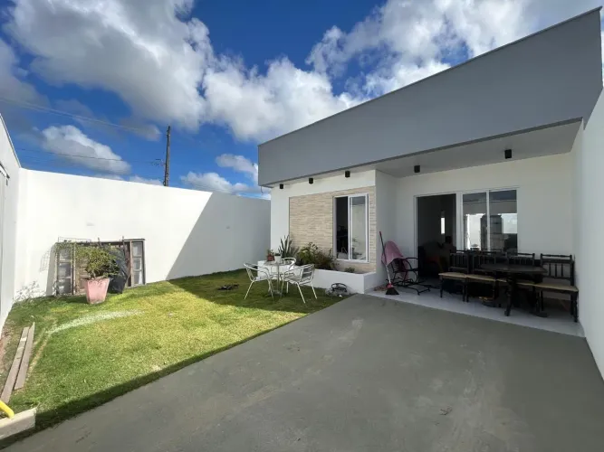 CASA A VENDA EM RUA PUBLICA, LOTEAMENTO LAGON VILLE