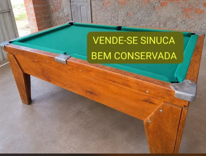 Vende-se sinuca, bem conservada.