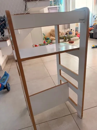 Torre montessoriana infantil 