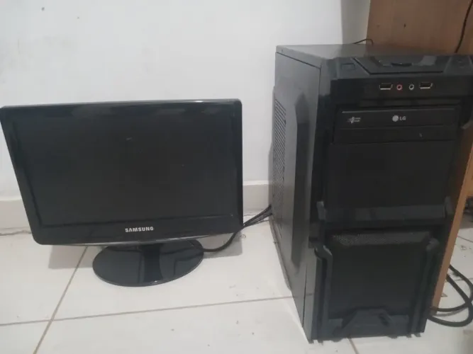 PC de entrada completo e em bom estado