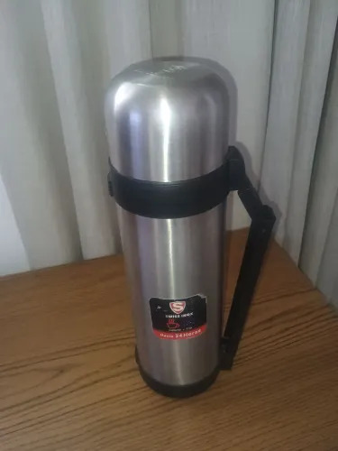 Garrafa térmica quente e gelado inox nova