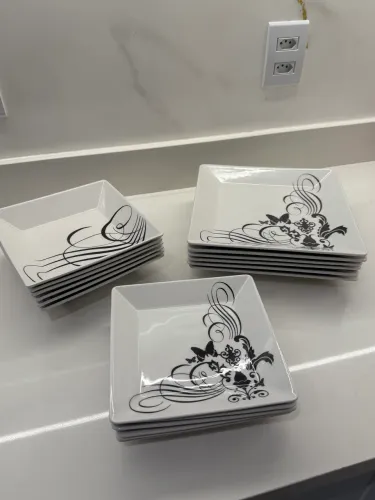 Aparelho de Jantar Oxford Quartier Tattoo - 18 Peças em Porcelana