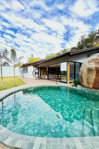 Casa em Bragança Paulista com um verdadeiro clube particular