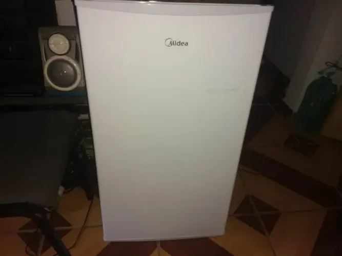 (Gabinete + Porta) Frigobar Midea 93L