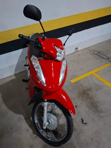 Vendo Moto Bis110i extremamente conservada!