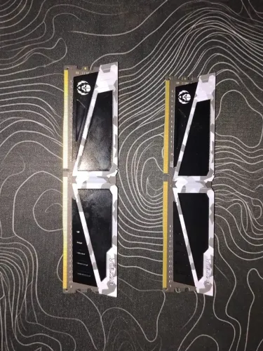 (2x8GB), DDR4, 3200MHzC16FBK, Branca RTB, TLPBD48G3200HC16, T-Force