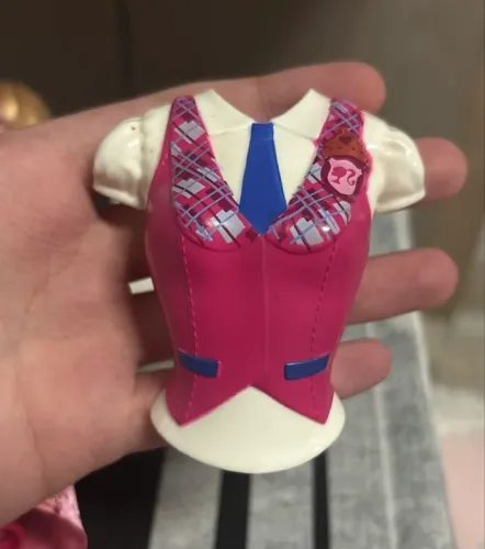 lote colete barbie escola de princesas + coroa 3d brietta magia de aladus