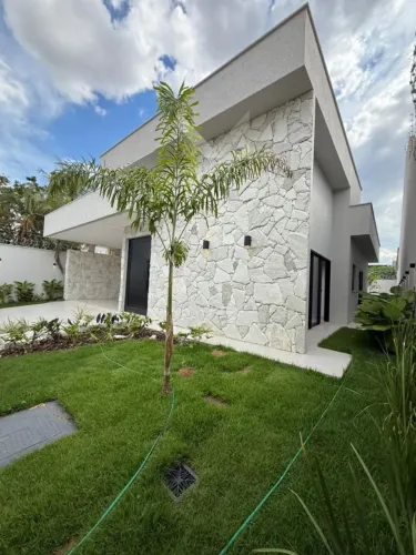 Casa 3 Suítes no Jardim Atlântico