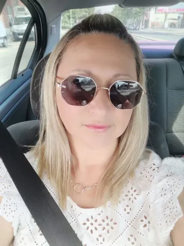 Enfermeira e cuidadora de idosos e bebês