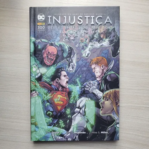 HQ Injustiça: Deuses Entre Nós Ano 2