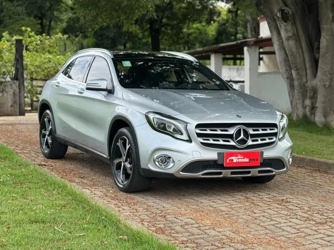Mercedes-Benz GLA 200 Adv. 1.6/1.6 TB 16V Flex Aut. 2019