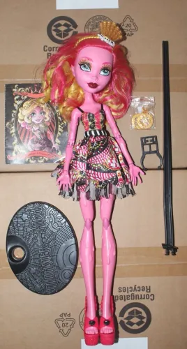 Monster High Goolipe Freak Du Chic em ótimas condições