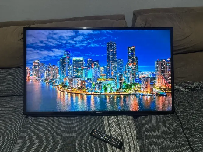 TV SAMSUNG 50? SMART