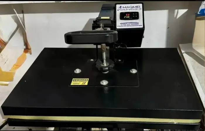 Prensa térmica MAQMEI 1.800W 40X60