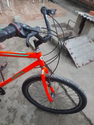 Bicicleta sans aro 26, 21 marchas, cor laranja