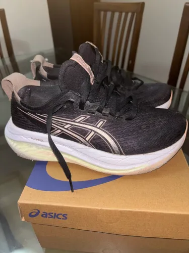 Tênis NIMBUS 27 - Numero 37 super conservado Asics 