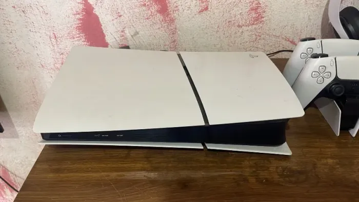 ?PlayStation 5 Slim Digital Seminovo?