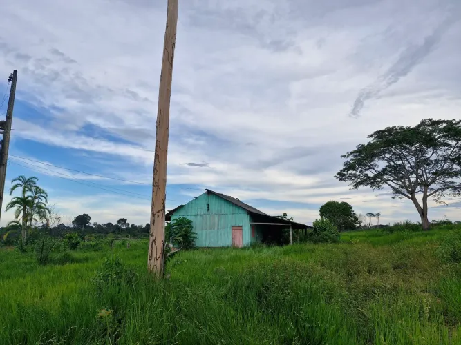 Sítio 60 hectares, Vicinal 14, km 6, Rorainópolis