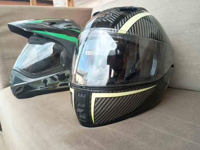 Capacete moto