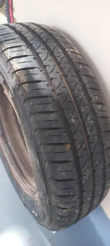 Vendo pneus e roda 14