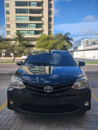 Toyota Etios XS Sedan 1.5 Flex 16V 4P Mec. 2013