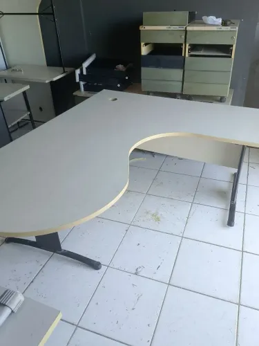 Mesa em formato de bolha L 180x160