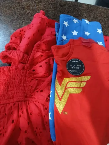 Lote de roupas infantil