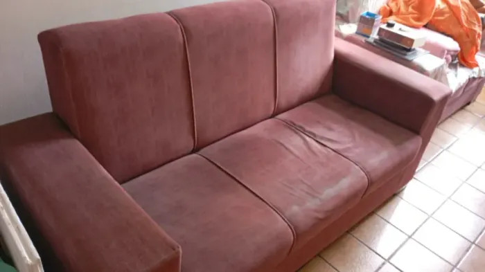 VENDO 2 SOFÁS POR 700 EM RECIFE (5 LUGARES)