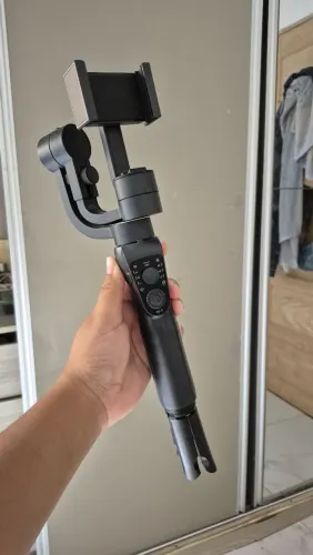 Estabilizador (Gimbal) para Celular - Semi novo