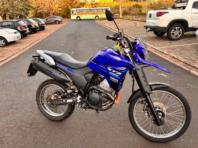 Lander Azul