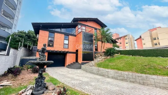 CASA no FLORESTA com 3 quartos para LOCAÇÃO, 269 m²