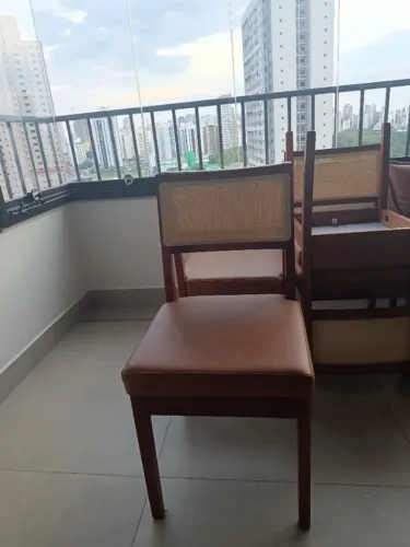 Cadeiras semi novas
