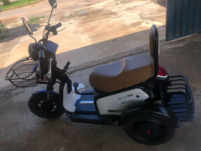 Scooter elétrica 